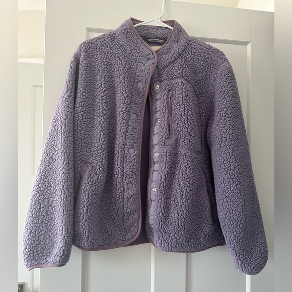 Sherpa jacket size L - Picture 1 of 3